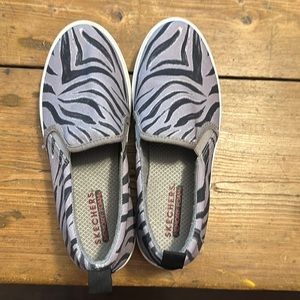 Like New Sketchers Sneakers